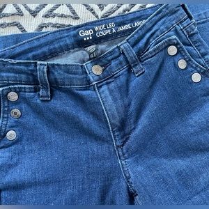 Women’s Gap jeans